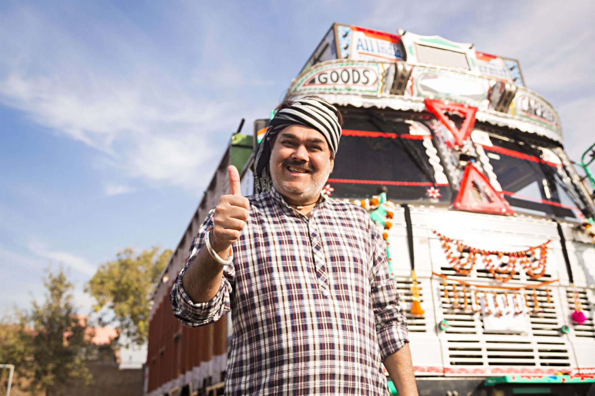 bg_img_truckloan_block4